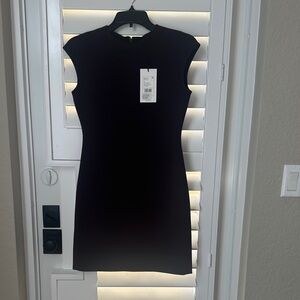 NTW!! Theory Shift Dress in Merlot with Black Stitching